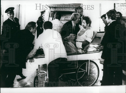 1971 Press Photo  Hostage Released From The Train In Hollland - Historic Images