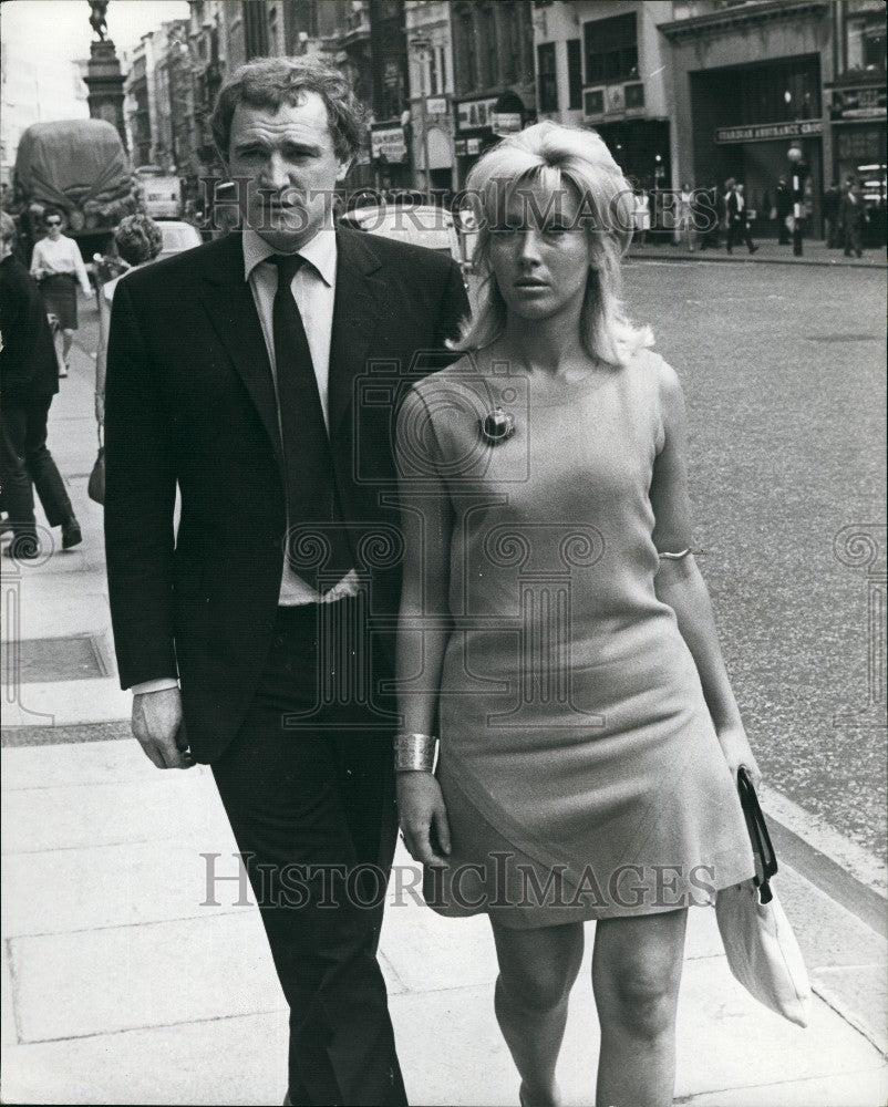 1967 Press Photo Richard Harris - KSG11645 - Historic Images