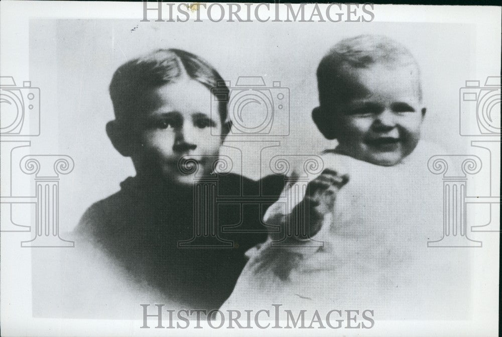 Press Photo Ronald Reagan on right at 1 year old &  Brother Neil - Historic Images