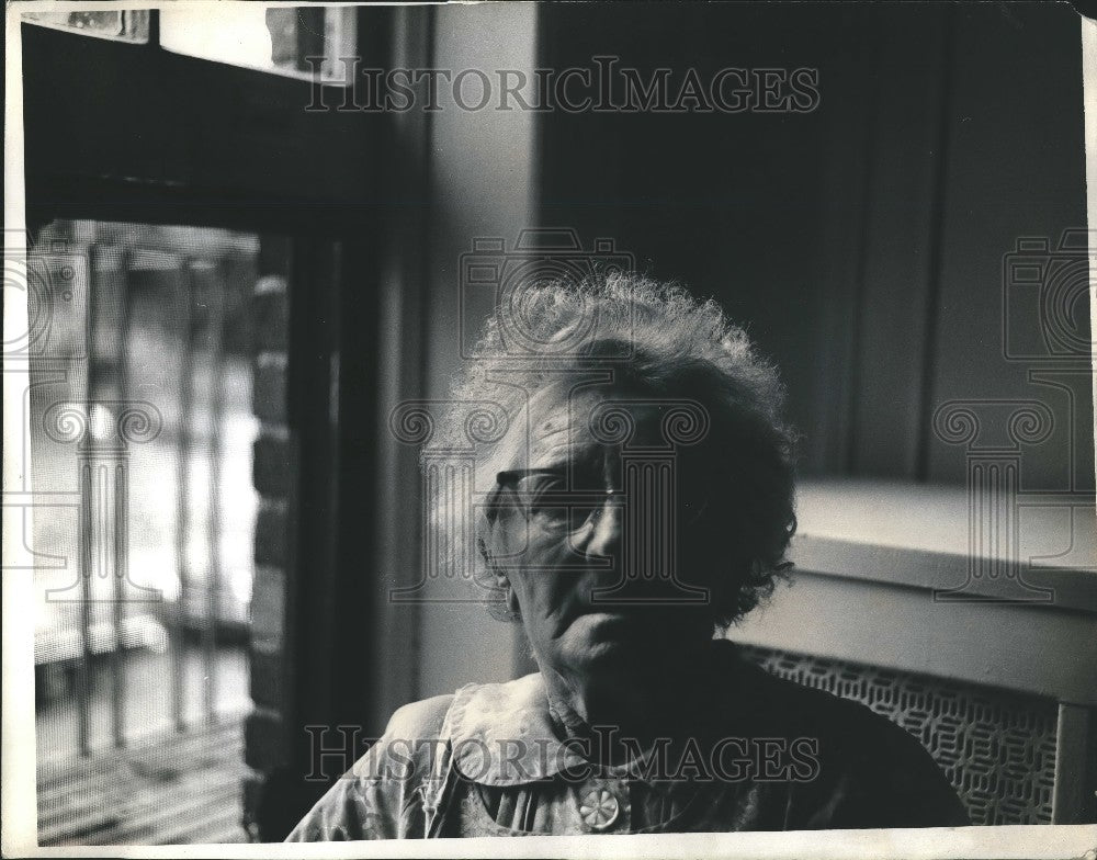 Press Photo Elderly Woman - KSG16639 - Historic Images