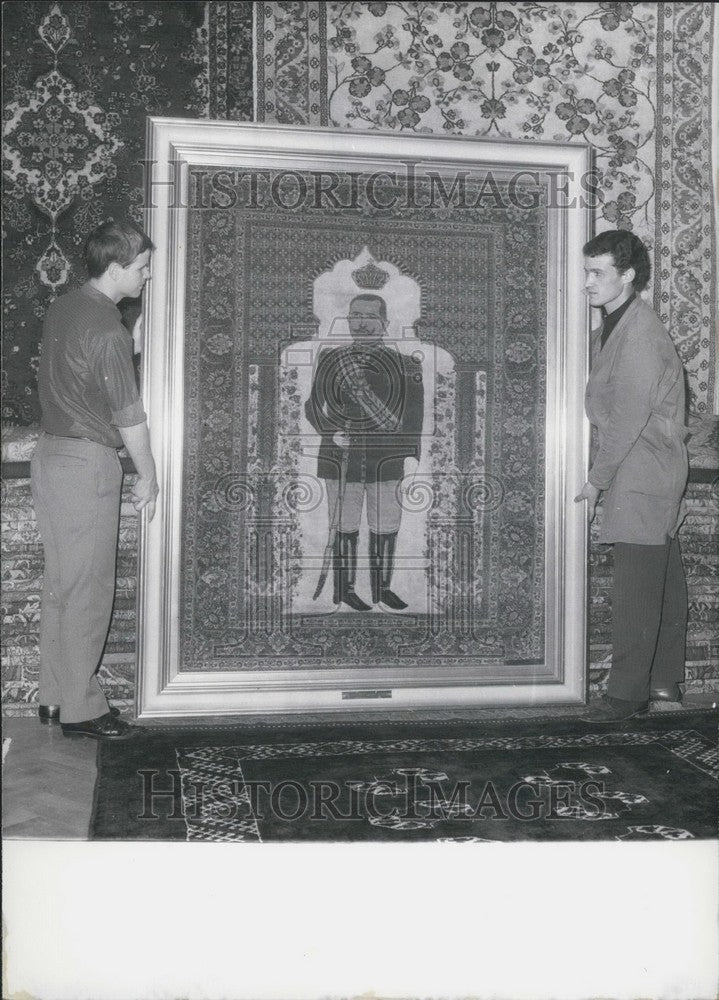 1966, A rug of Wilhelm II. - KSK00275 - Historic Images