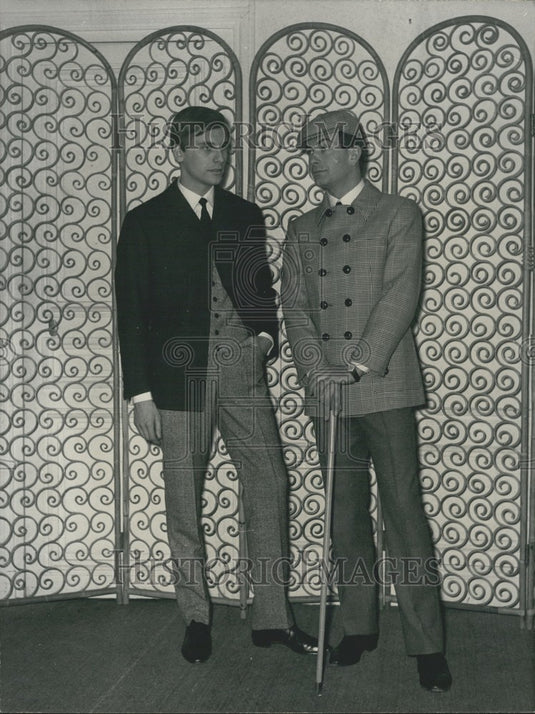 1964, Comedians Barthel & Vallauris Wear Jacques Esterel - KSK00365 - Historic Images
