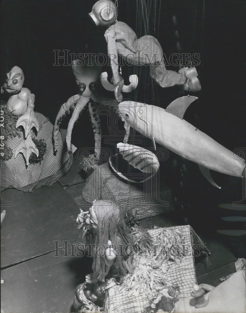 A play with puppets in Germany.  - Historic Images