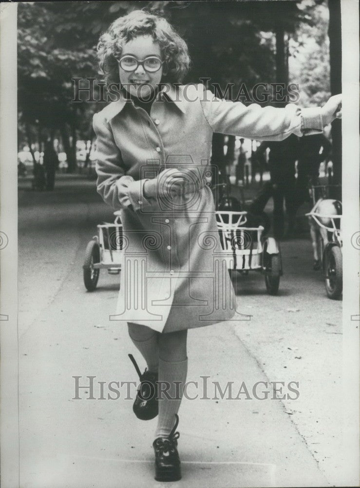1973 Press Photo, Girls' Drawstring Dress  - Historic Images
