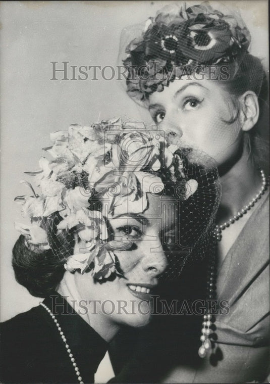 1957 Press Photo Paris milliner Jean Tess introduces these two hats made of natu - Historic Images