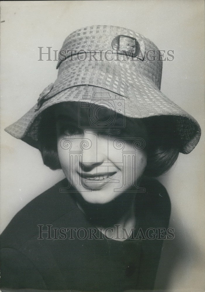 Press Photo Spring Hats - KSK00869 - Historic Images