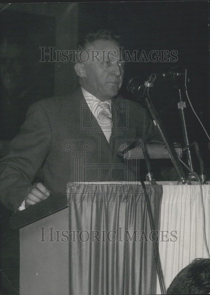 1956, Andre Morice Gives Speech at Radical Conference - KSK01421 - Historic Images