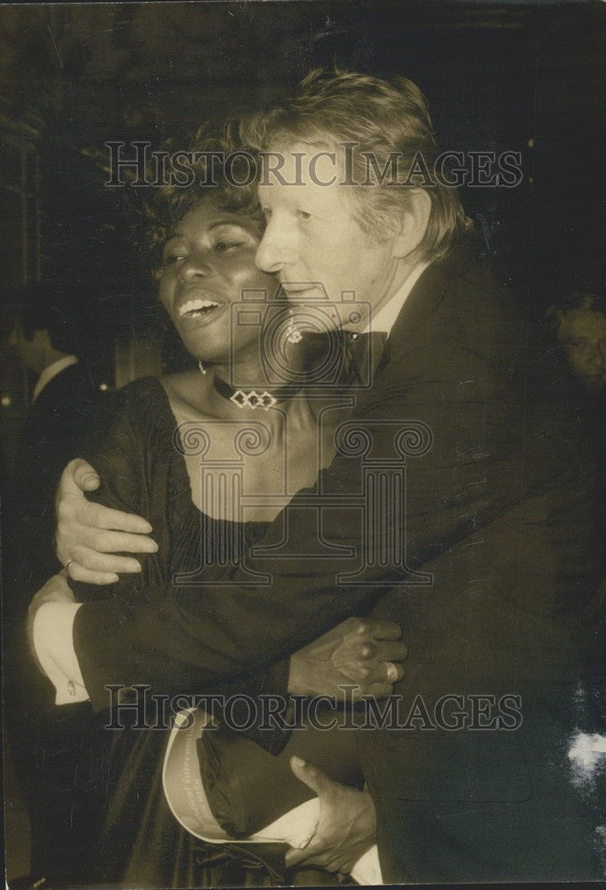 1973 Press Photo Dany Kaye and Eleanore Icks at World Trade Organization Gala - Historic Images