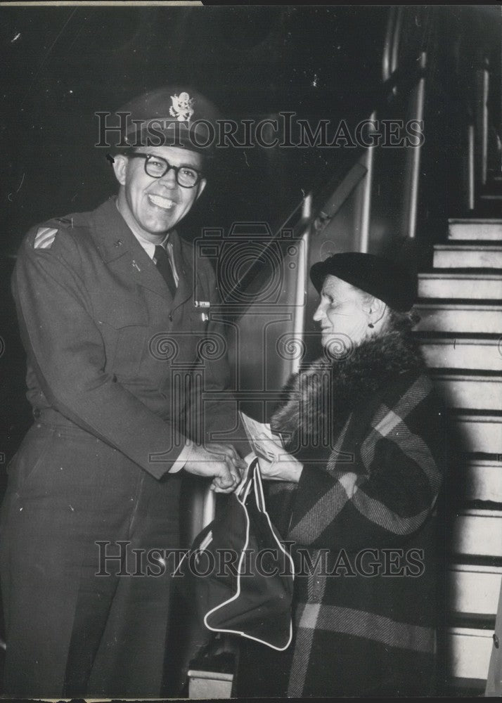 1953 Press Photo Pastor Michael T. Morgan and Babette Steinbauer - KSK01801-Historic Images