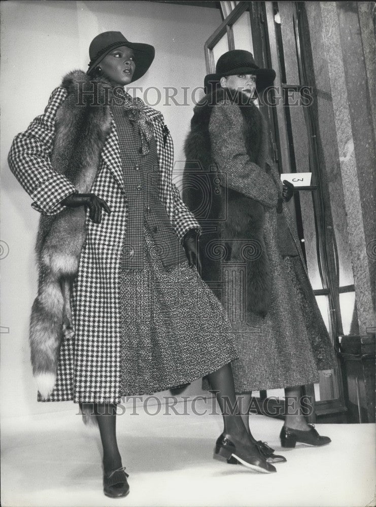 1984, Models Wear Jean-Louis Scherrer Coats - KSK01859 - Historic Images