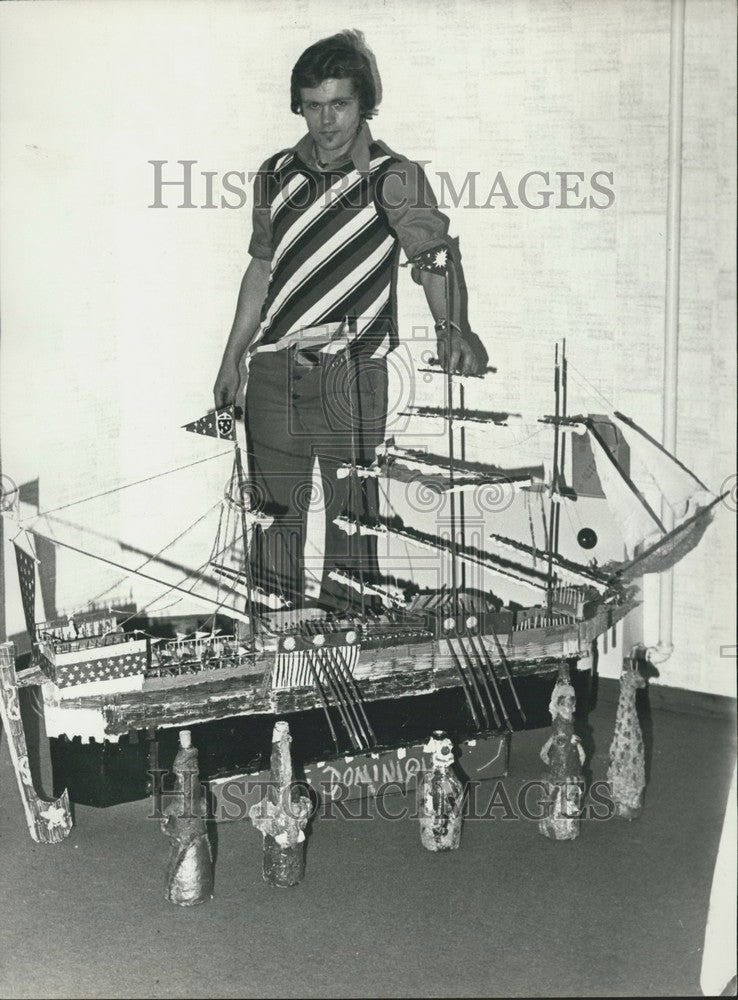 1970 Press Photo Christian Delbecq Builds Matchbox Boat - Historic Images