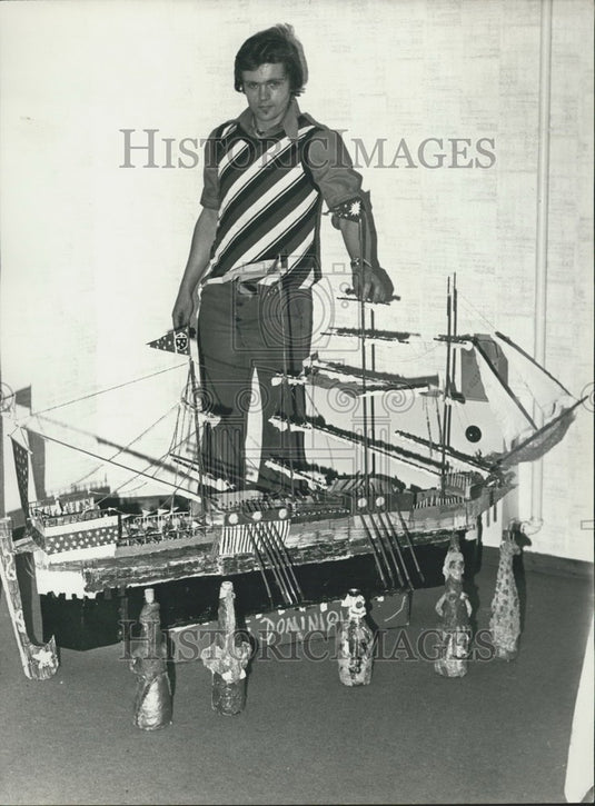 1970 Press Photo Christian Delbecq Builds Matchbox Boat - Historic Images