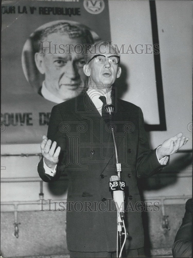 1967 Press Photo Couve de Murville Continues His Campaign - KSK03705 - Historic Images