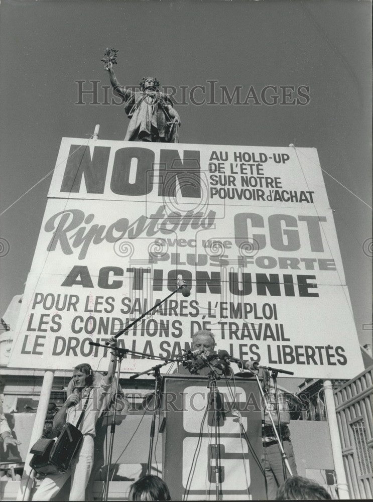 1979 Press Photo Georges Seguy Opens a Political Can of Worms - Historic Images