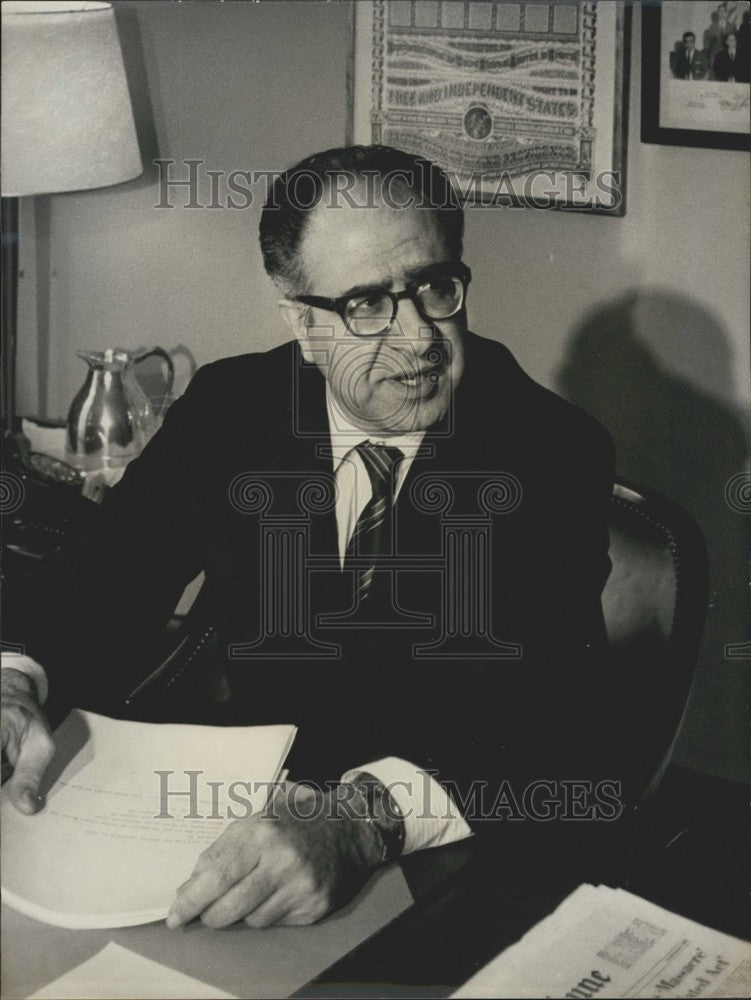 1969, Philip Habib Heads American Peace Delegation - KSK04095 - Historic Images