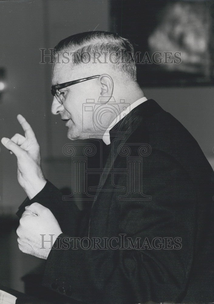 1959, The Bavarian regional bishop Dietzfelbinger. - KSK05159 - Historic Images