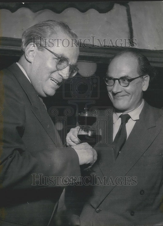 1952 Press Photo Bruno Werner and Dr. Wolfgang Drews - KSK05703 - Historic Images
