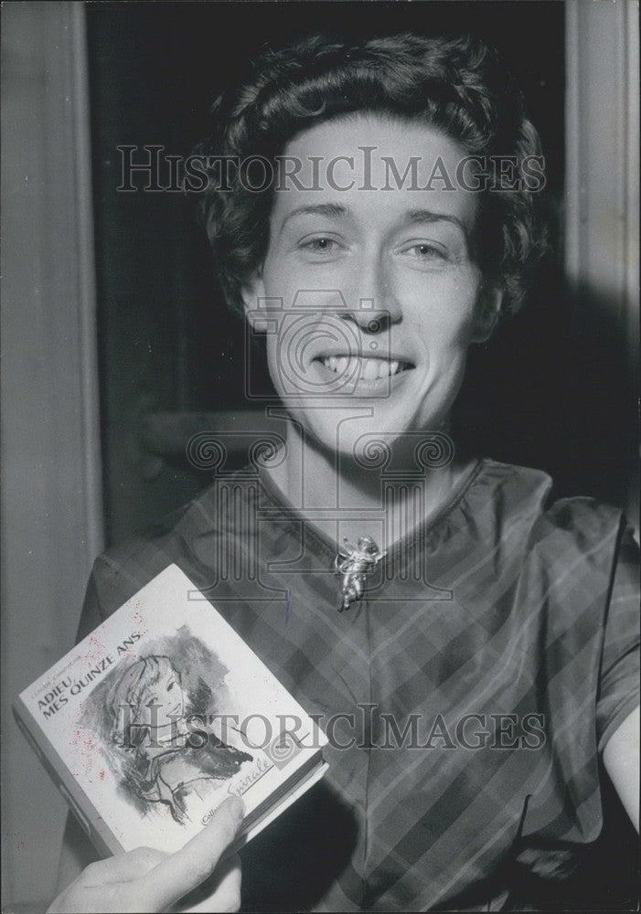 1960 Press Photo Author Brigitte Dubreuil - KSK05791 - Historic Images