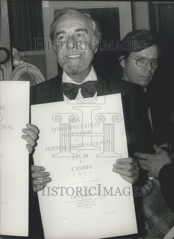 1977 Press Photo Fernando Rey Wins Best Actor Award at Cannes Film Festival-Historic Images