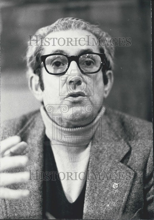 Press Photo Minister of Foreign Affairs Gamacho at Press Conference in Brussels-Historic Images