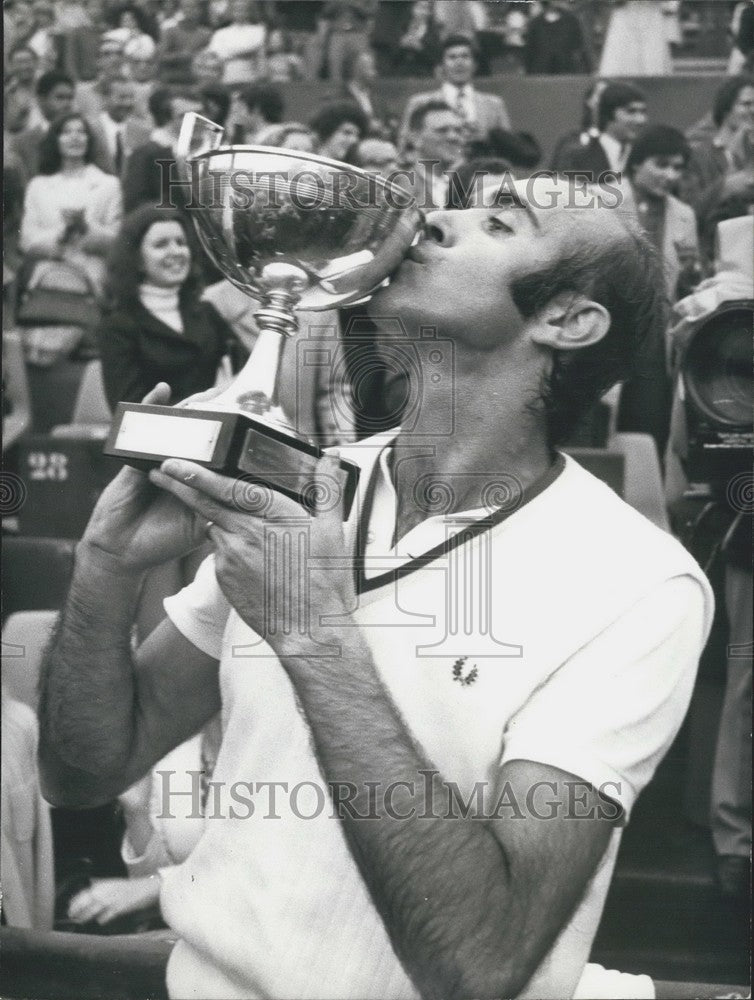 1972 Press Photo Spain&#39;s Andres Gimeno Wins French Open - KSK06385-Historic Images