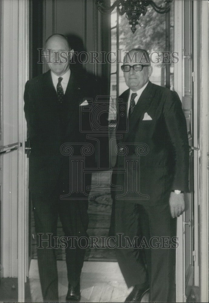 1969 Ministers of Foreign Affairs Luns and Schumann  - Historic Images