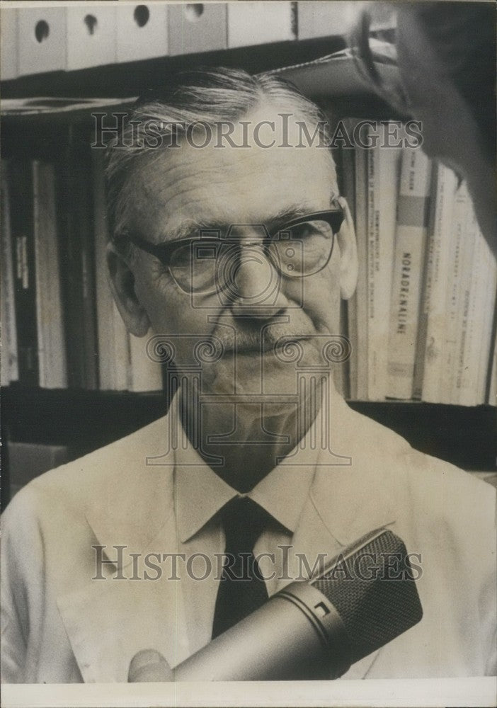 1970, Nobel Prize of Medicine Winner Dr. Ulf von Euler - KSK07111 - Historic Images