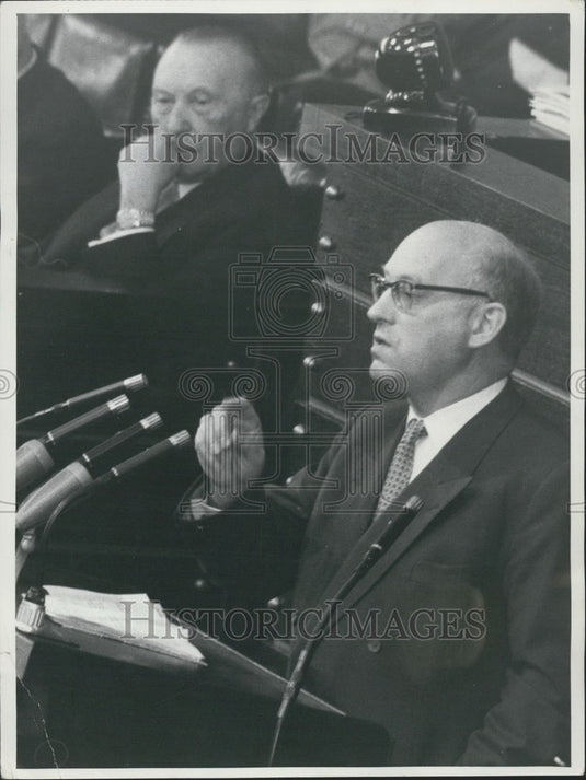 1956 Press Photo Chancellor Dr. Adenauer and Fritz Erler in the Bundestag.-Historic Images