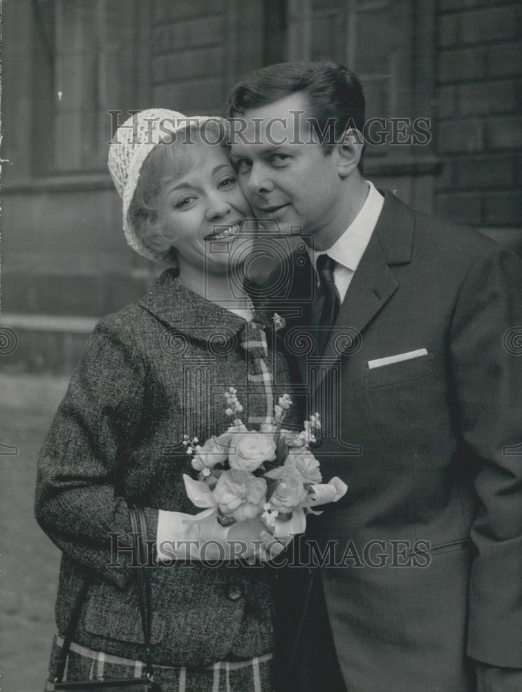 1961 Press Photo Dominique Page Marries Pierre Capozzi - KSK07571-Historic Images