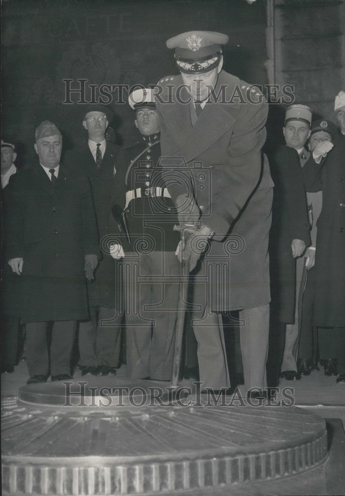 1960, General Lauris Norstad Lights Flame of Unknown Soldier - Historic Images