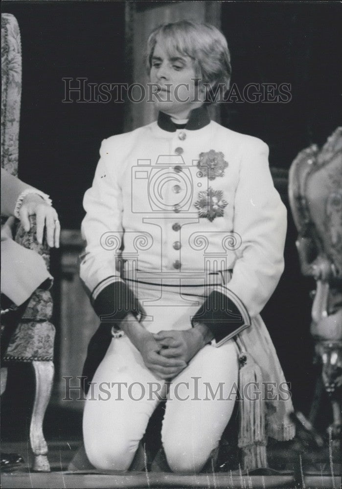 1969 Press Photo Michel Le Royer Rehearses &quot;The Eaglet&quot; at Chatelet Theater-Historic Images