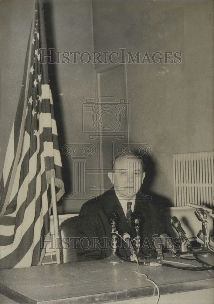 1961 Press Photo Secretary of State Dean Rush in Paris - Historic Images