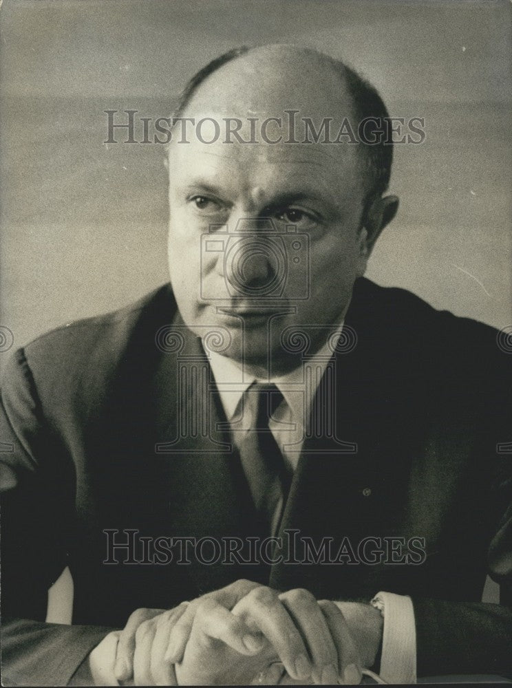 1969 Press Photo Portrait of Industry Leader Roger Martin - Historic Images