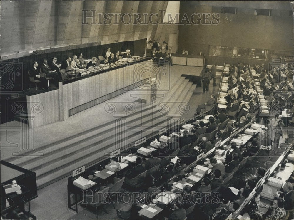 1974 Press Photo UNESCO's 18th General Conference - Historic Images