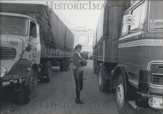 1970 Press Photo Maria Kimberley Gets Leading Role in "Traffic" - Historic Images