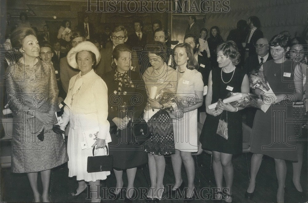 1973, Mrs. Farideh & Mrs. Messmer Stand With Scholarship Winners - Historic Images