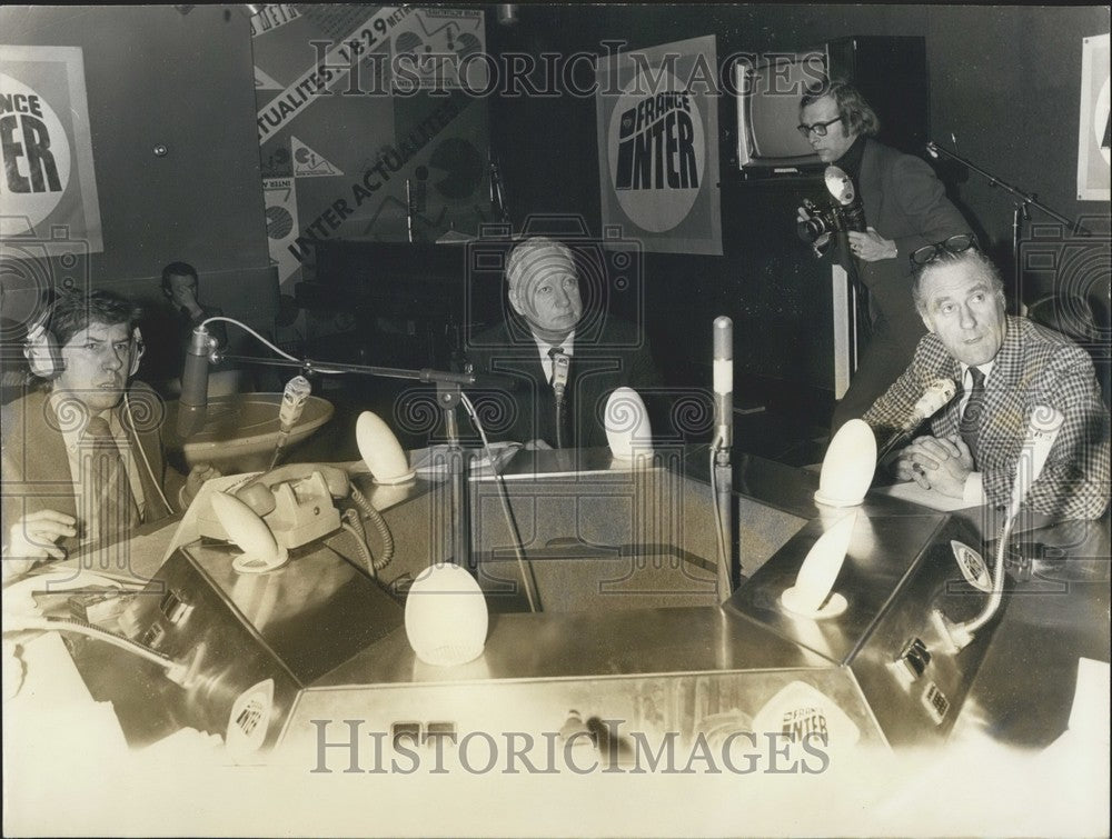 1974, Pierre Messmer Goes on France-Inter Radio Show - Historic Images