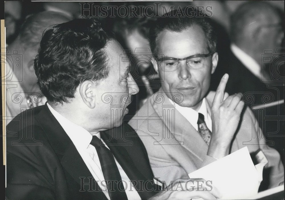 1968 Nobel Prize Winner Rudolf Mossbauer at Prize Winner Convention. - Historic Images