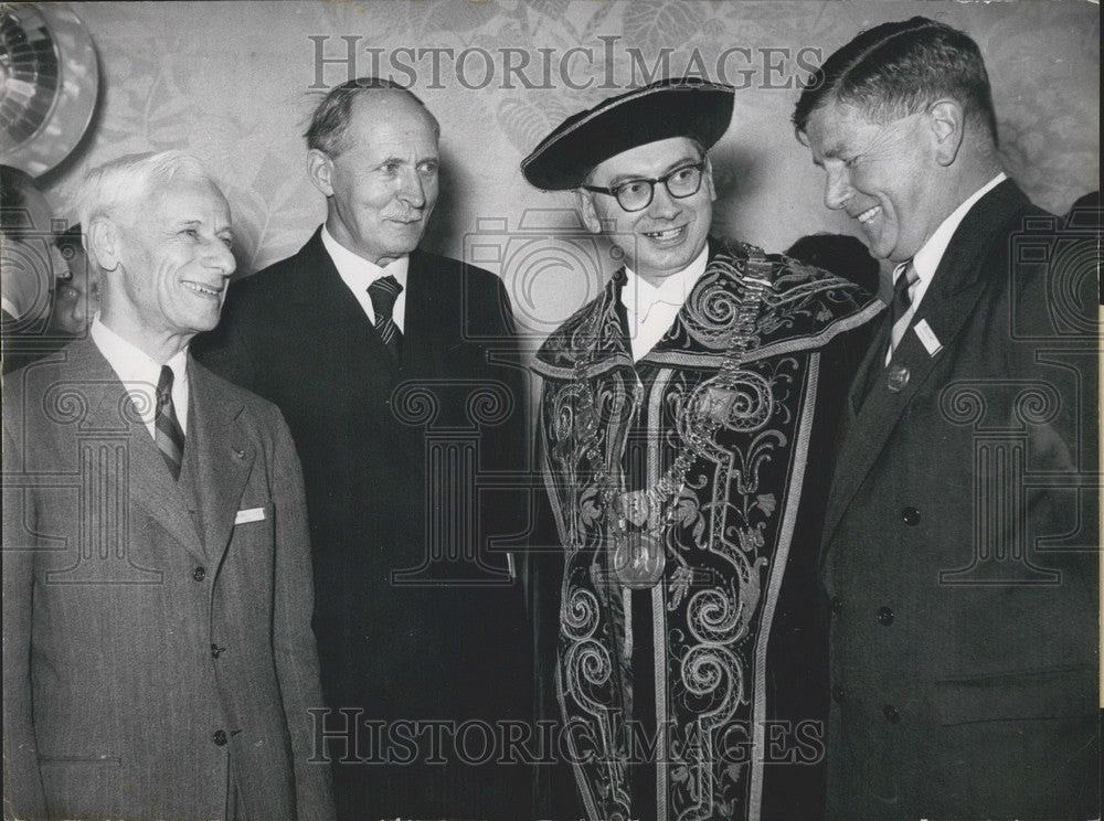 1954 Press Photo Three scientists awarded with Behring Prize in Marburg. - Historic Images