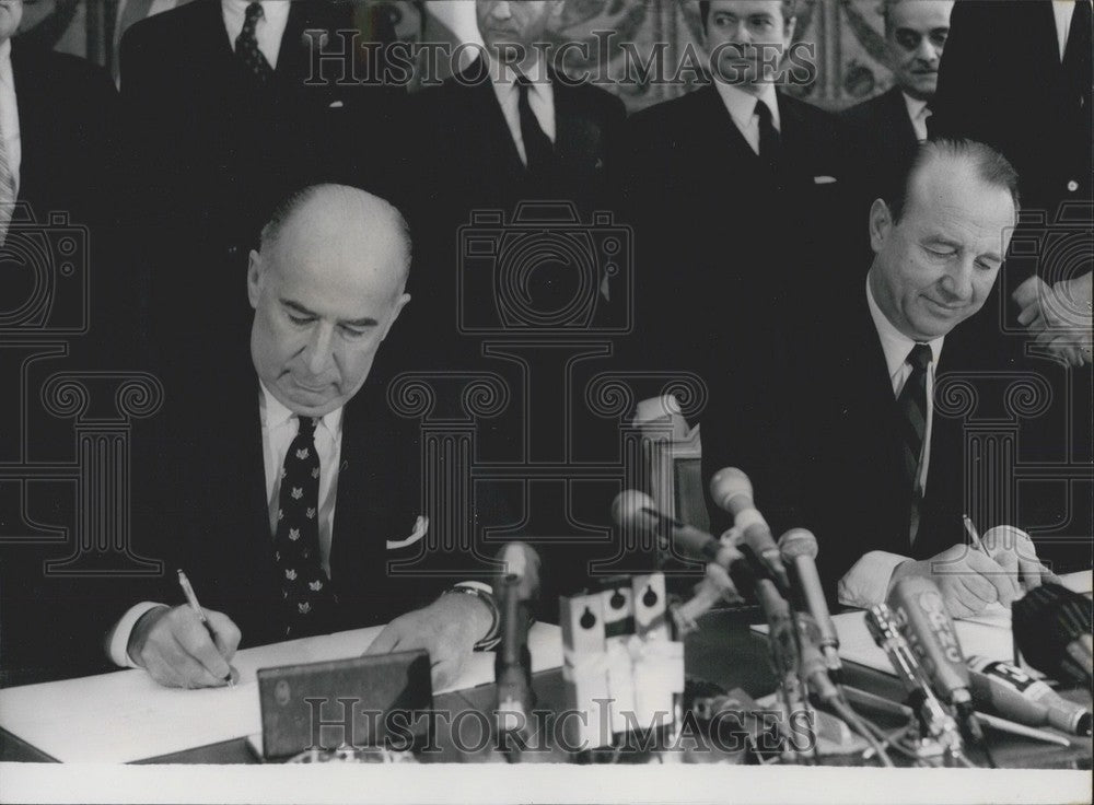 1971 Press Photo US Atty Gen John Mitchell & French Raymond Marcelin-Historic Images