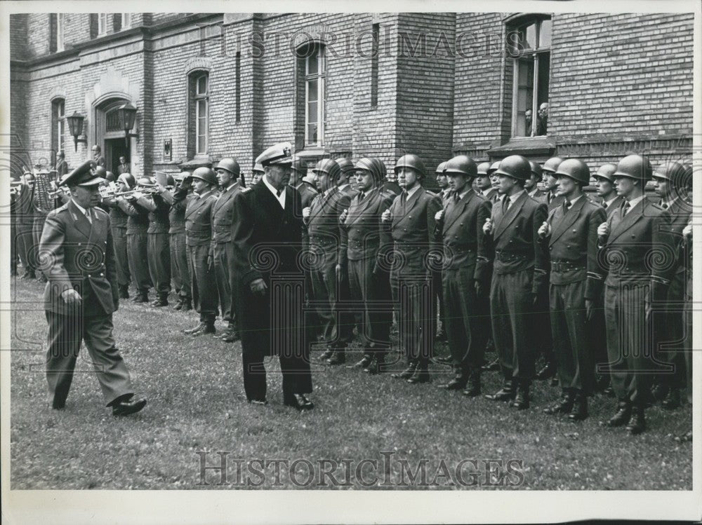 1956 Admiral Radford and General Lieutenant Heusinger - Historic Images