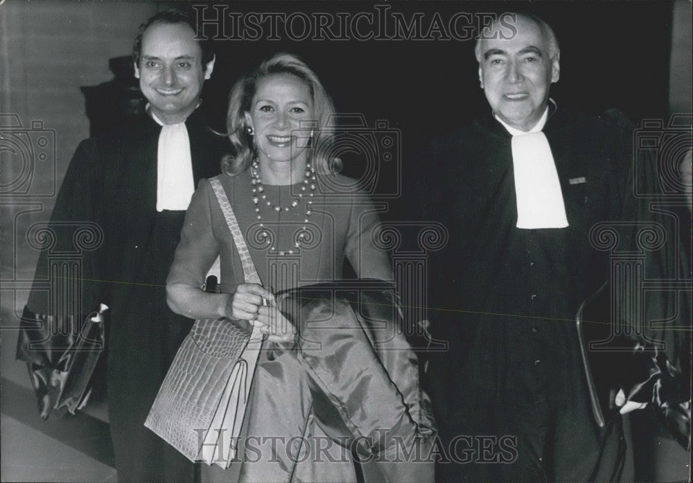 1971 Press Photo Marquise de Blandfords With Lawyers Chambrun & Azemar - Historic Images