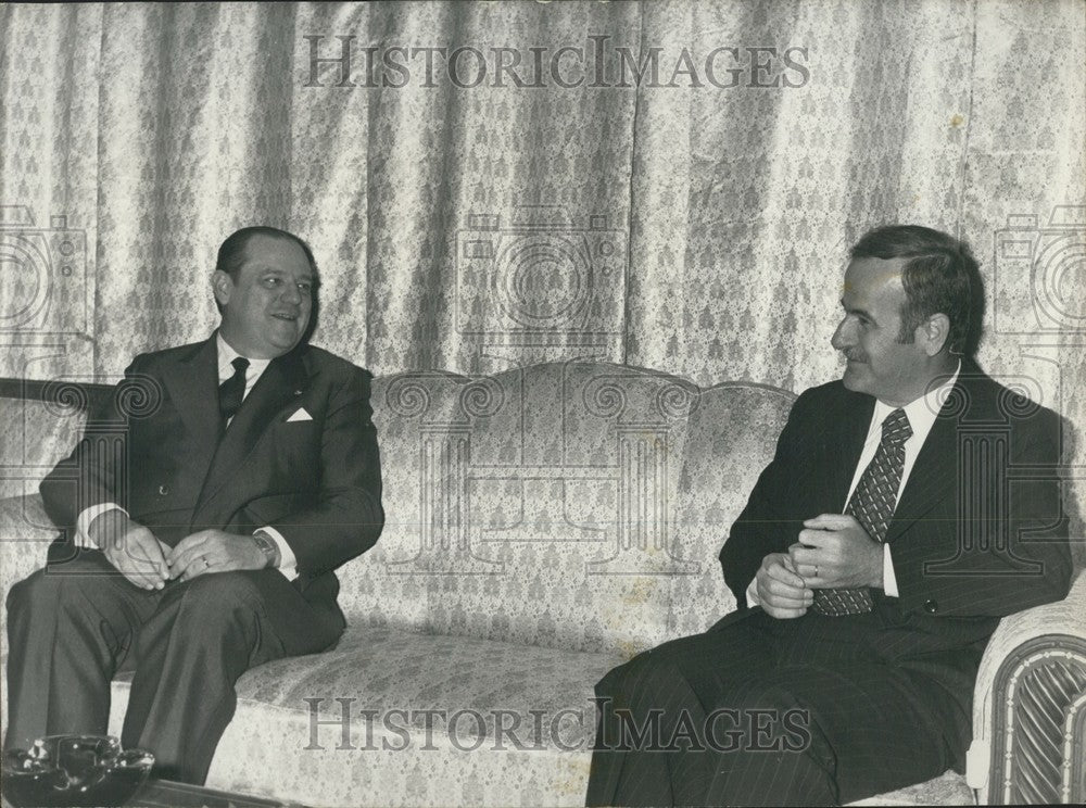 1977 Press Photo French Premier Raymond Barre &amp; Syrian Pres Hafez Assad - Historic Images