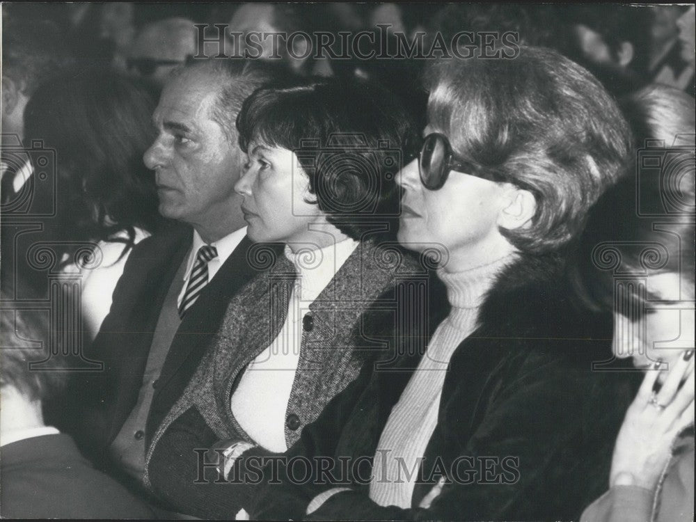 Press Photo Mrs. Mitterrand at National Socialism Conference-Historic Images