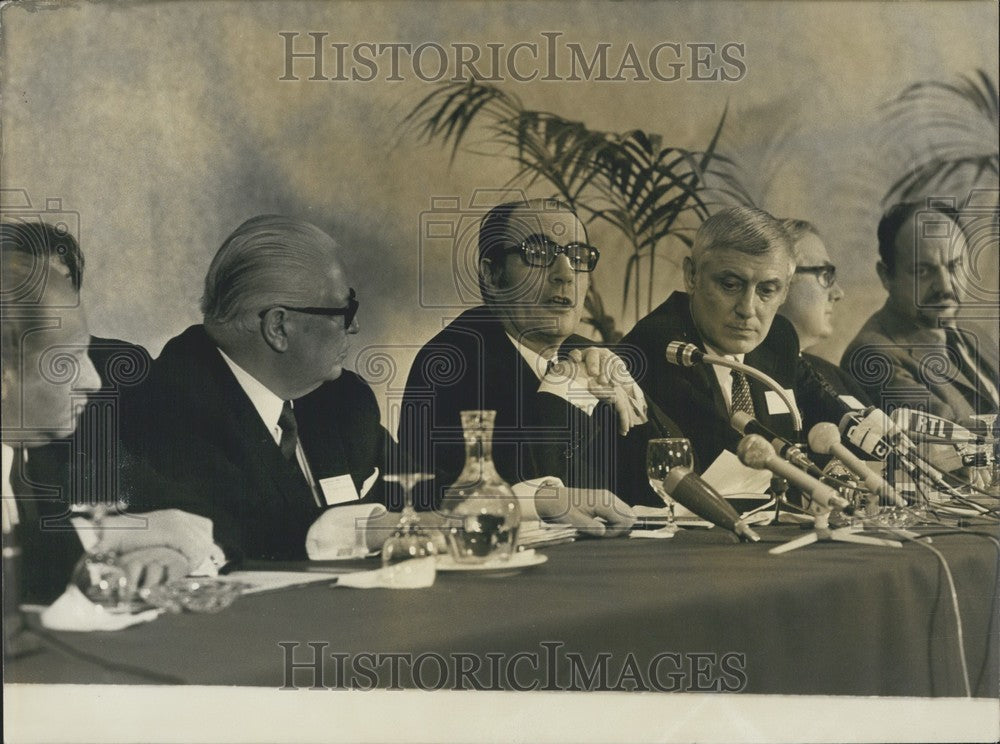 1973, French Socialist Leaders Hold Paris Press Conference - Historic Images