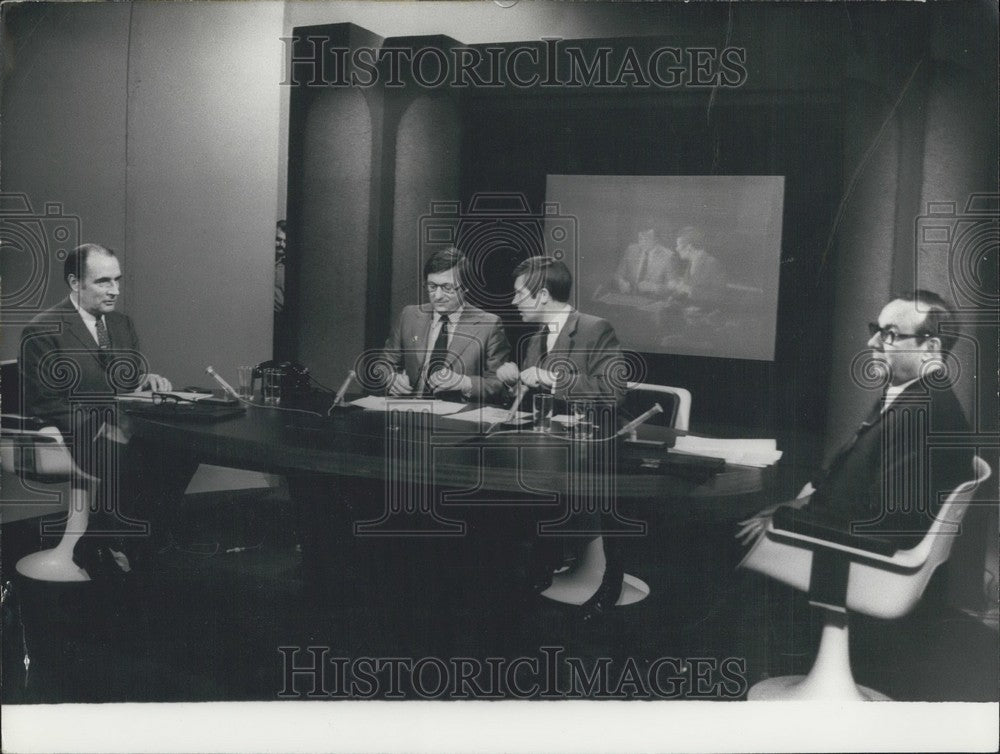 1972 Press Photo Francois Mitterrand Facing Michel Debre, Studio 101 Debate-Historic Images