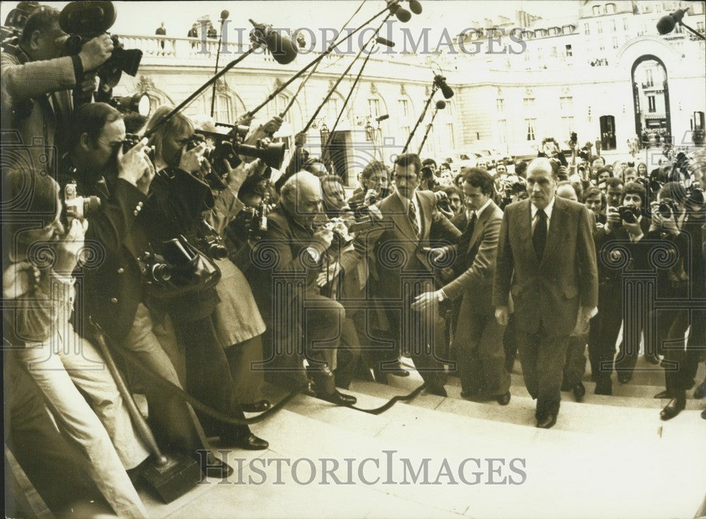 1978 Press Photo Francois Mitterand Arrives at the Elysee Palace-Historic Images