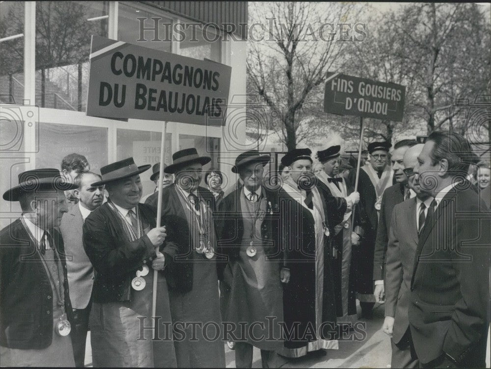 1968, Finance Minister Ortoli Opens the Paris Fair - Historic Images