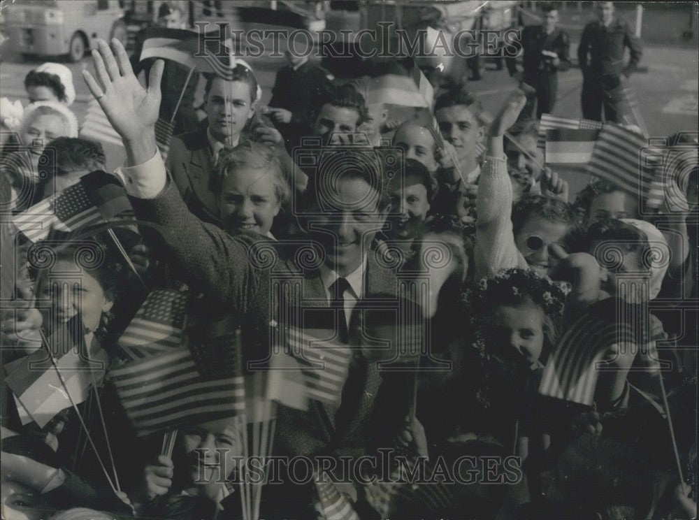 1965, Comedian Danny Kaye in Daesseldorf. - Historic Images