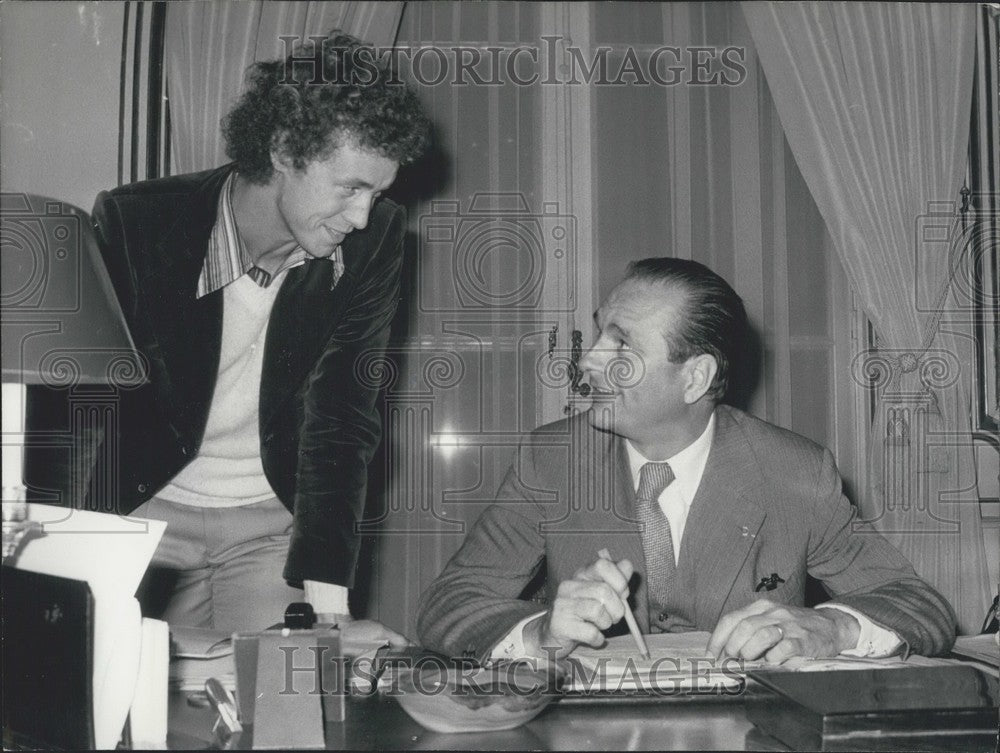 1976 Press Photo Olympian Guy Drut and Jacques Chirac-Historic Images